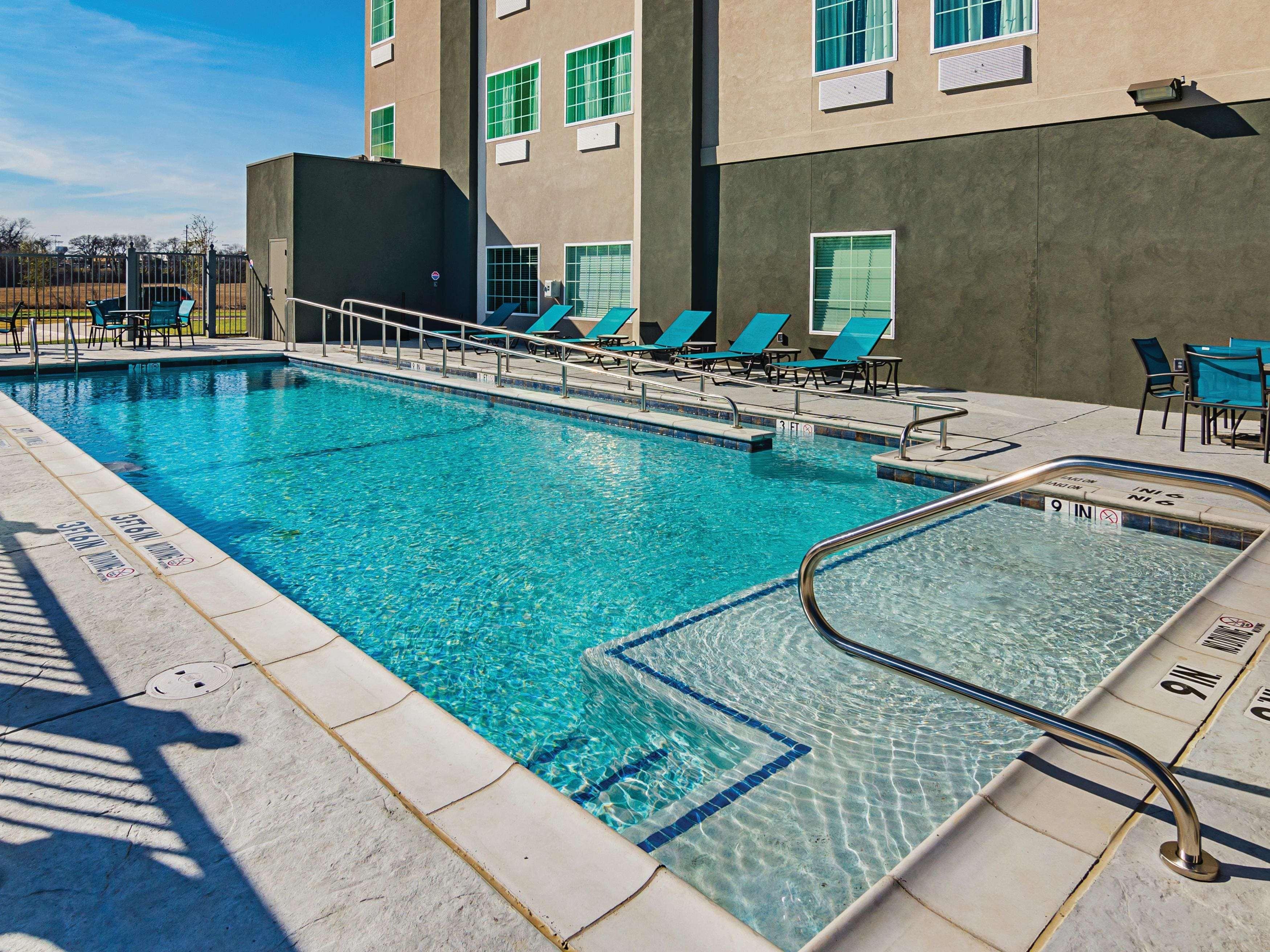 La Quinta By Wyndham Dallas - Wylie Hotel Exterior photo